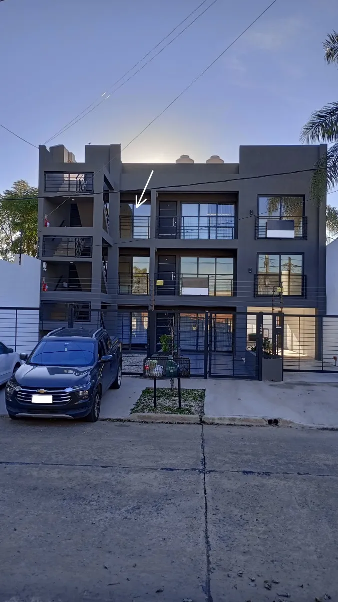 Departamento de 2 ambientes a estrenar con cochera en Morón