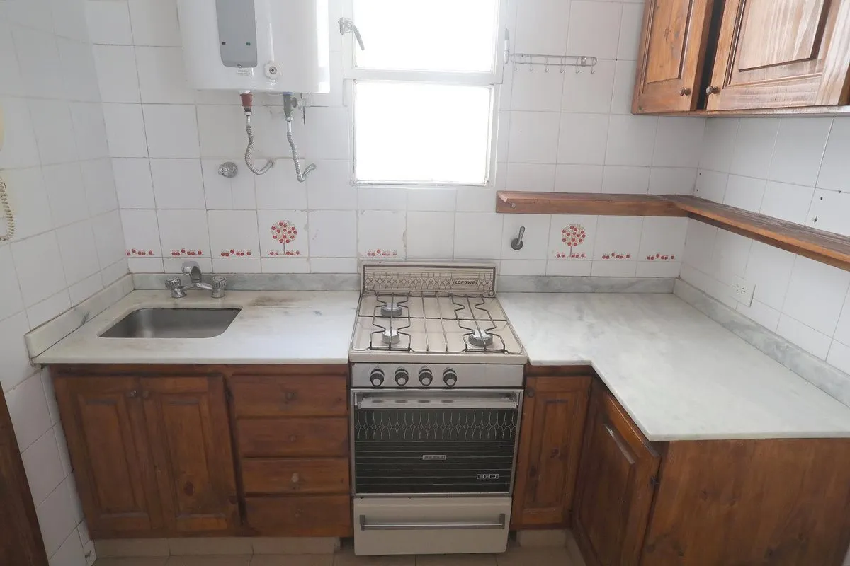 Two-and-a-half-room apartment in Recoleta