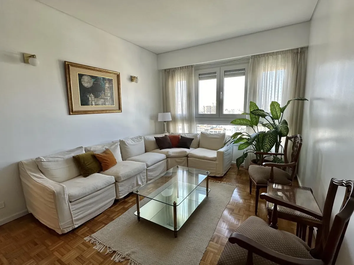 Alquiler De Departamento De 3 Dormitorios En Palermo Chico- Torre Piso Alto Vista Abierta