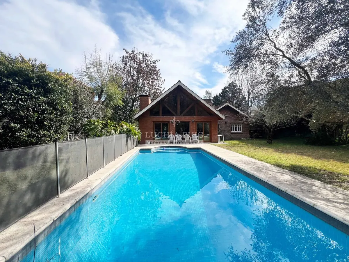 Casa de 4 dormitórios para alugar em Pilar del Lago, Pilar