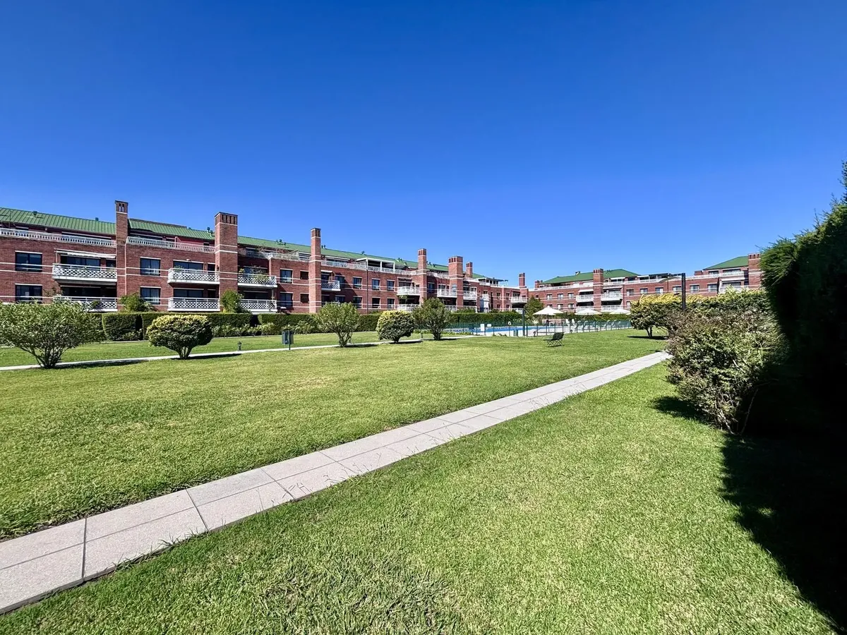 Departamento de 2 ambientes en planta baja en San Isidro