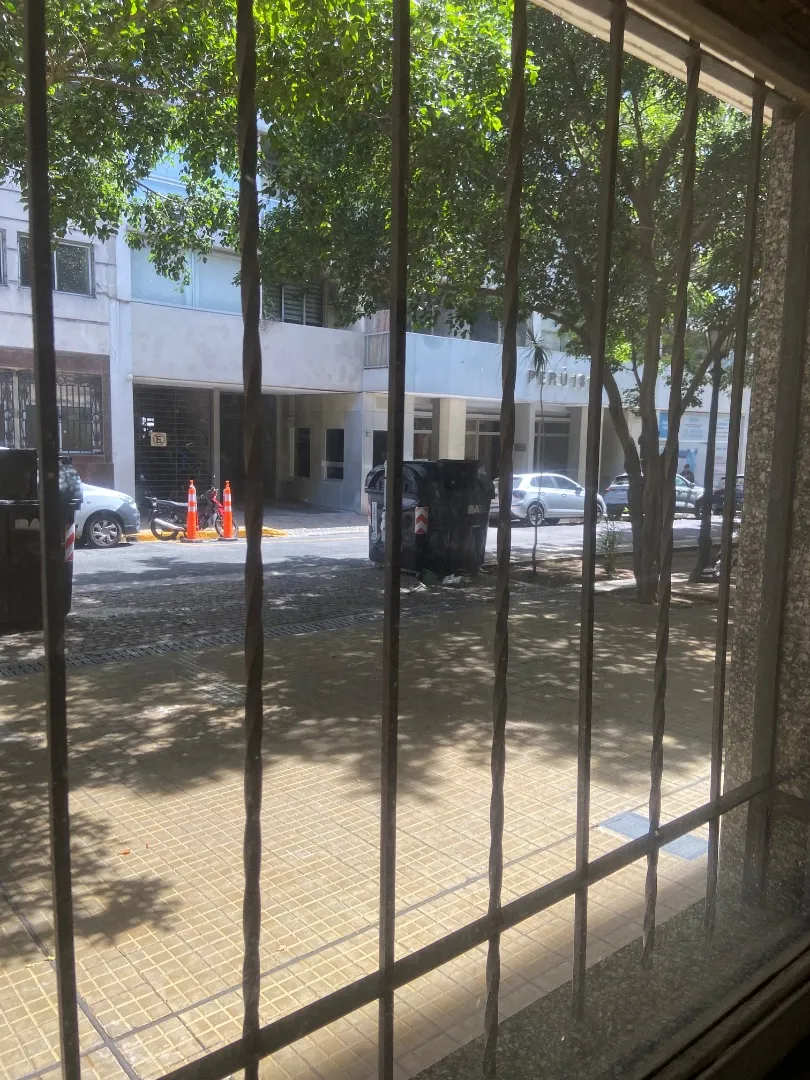 Apartamento de dois ambientes com pátio em San Telmo