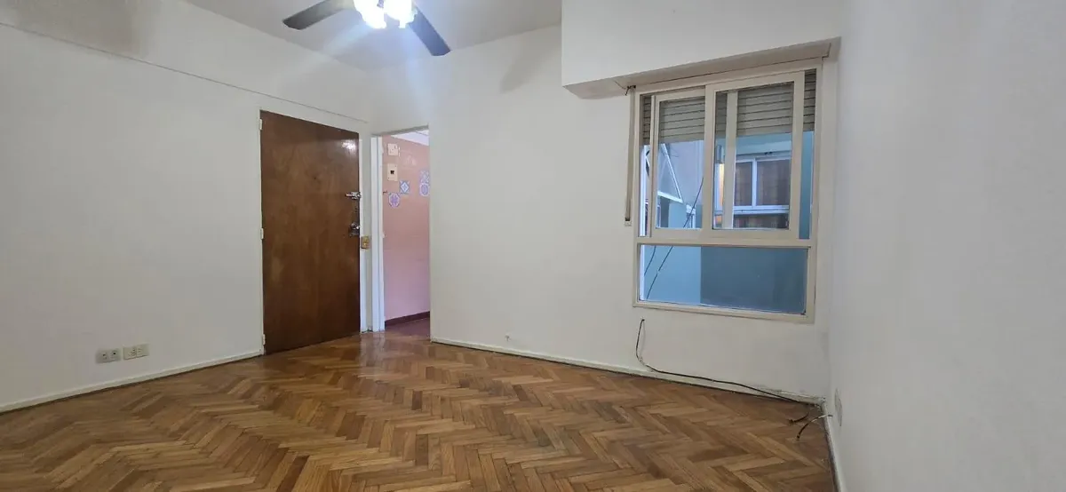Departamento de 2 ambientes en Flores