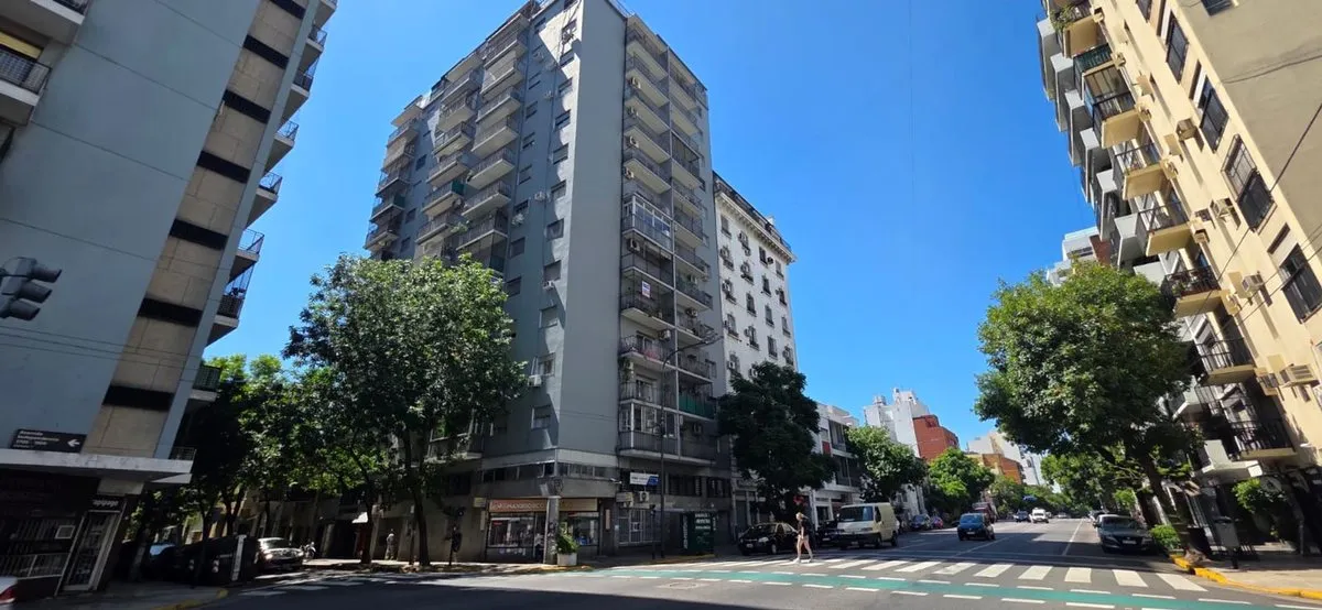 Departamento de 3 ambientes con dependencia en alquiler en Monserrat