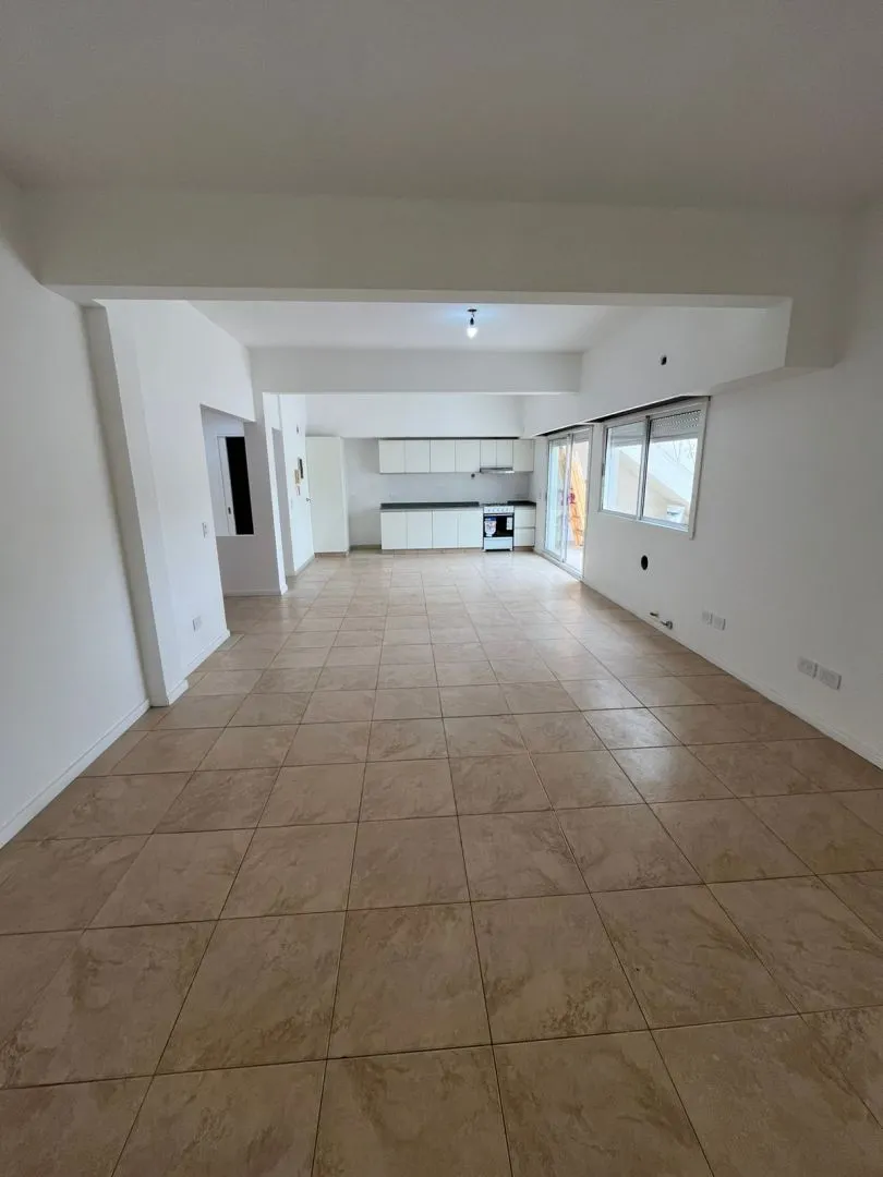 Three-room PH with patio in Agronomía