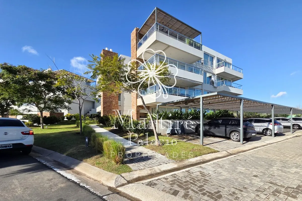 Two-bedroom apartment with balcony and parking in Tigre