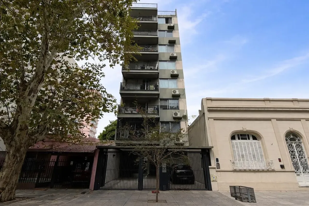 Departamento de 2 ambientes con cochera en Villa Ballester