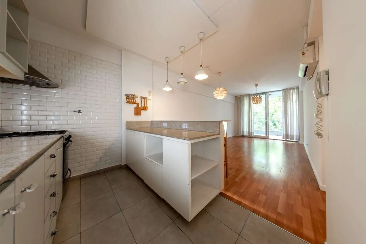 Departamento de 3 ambientes con cochera en Belgrano