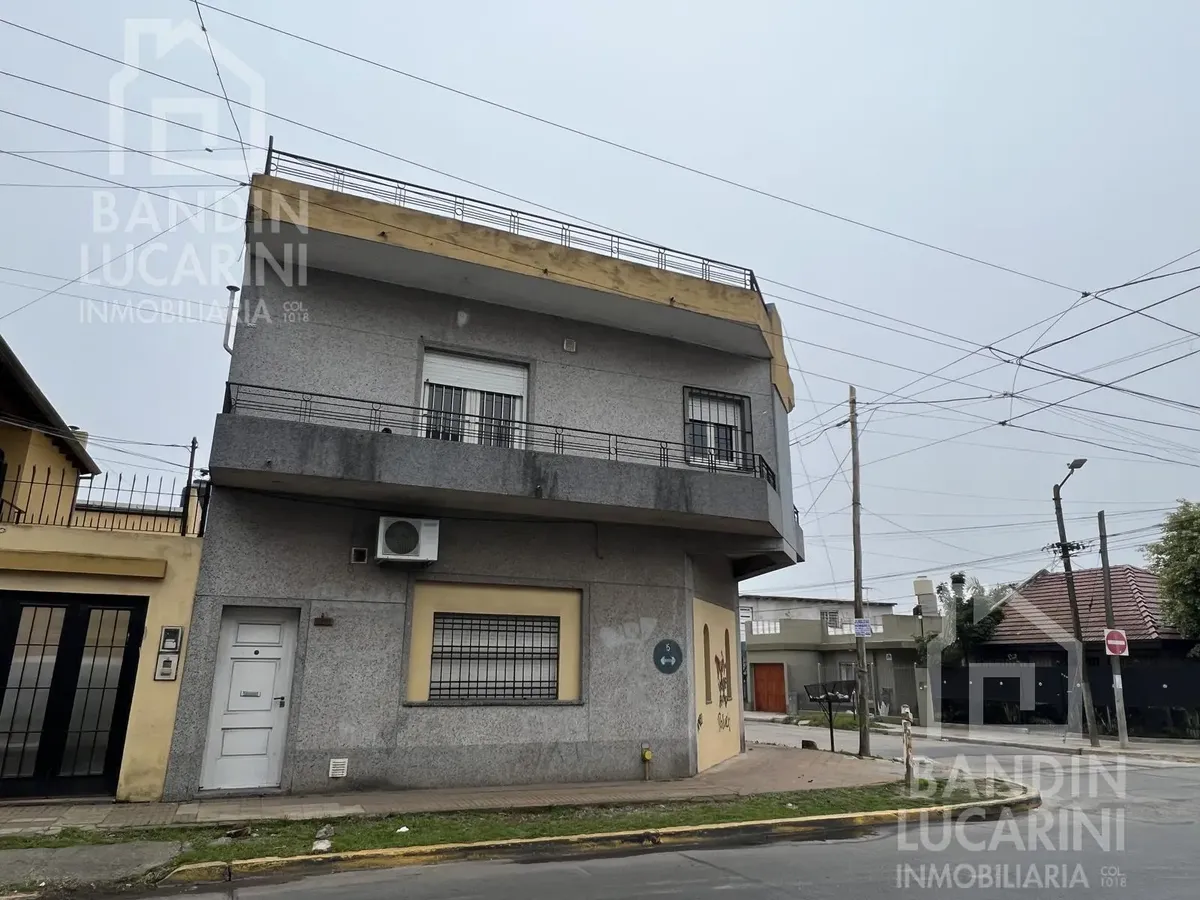 Alquiler Departamento 1 Dormitorio Berazategui A 50 Metros De Av. Mitre. Zona Plaza San Martin