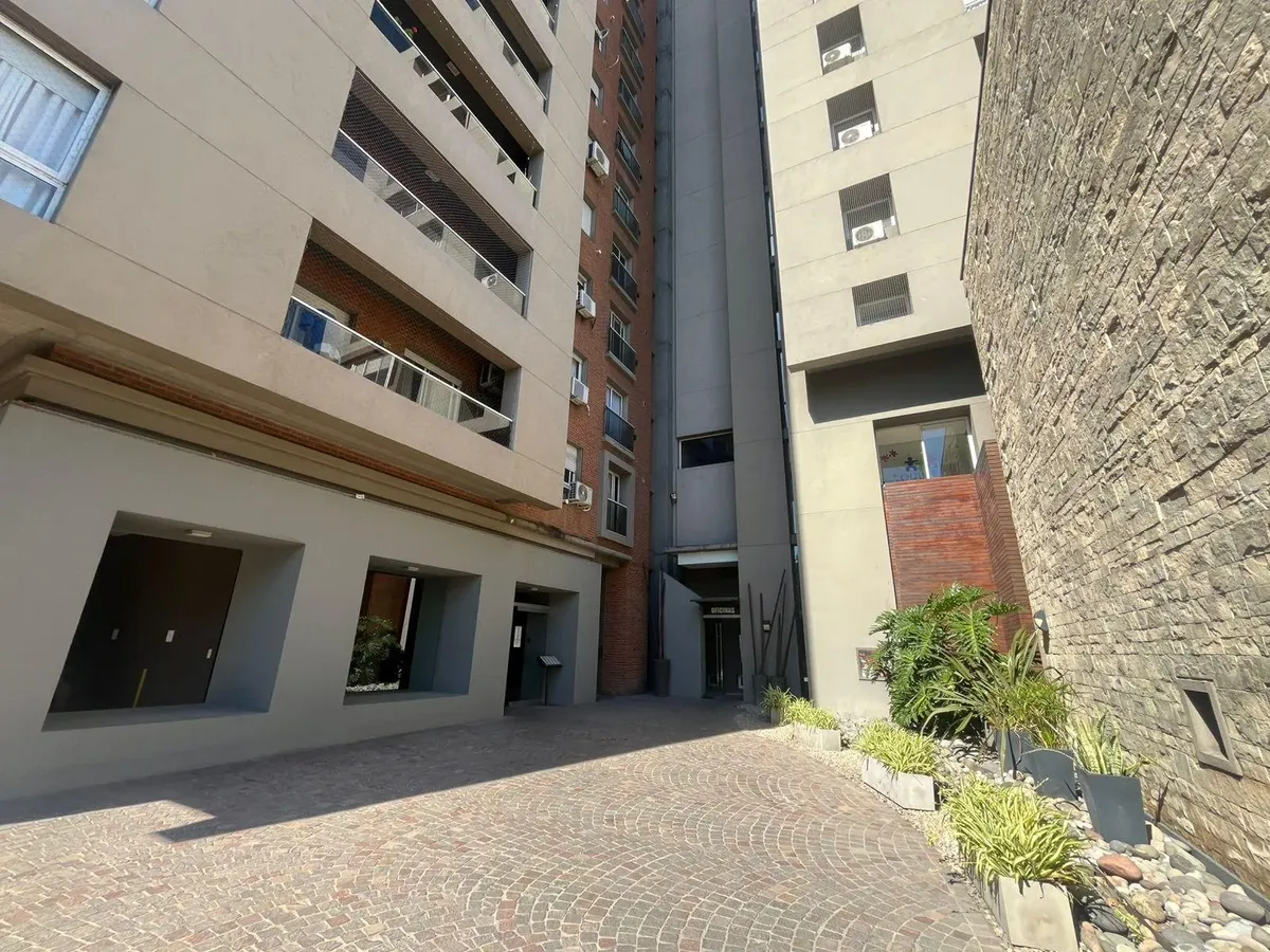 Departamento 3 Ambientes En Alquiler, Solo Uso Profesional