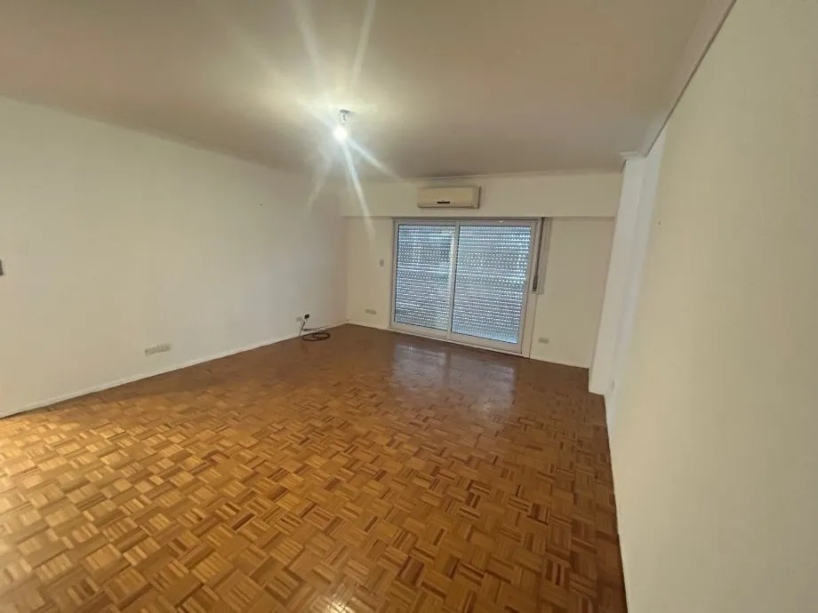 Трёхкомнатная квартира в Quilmes Centro