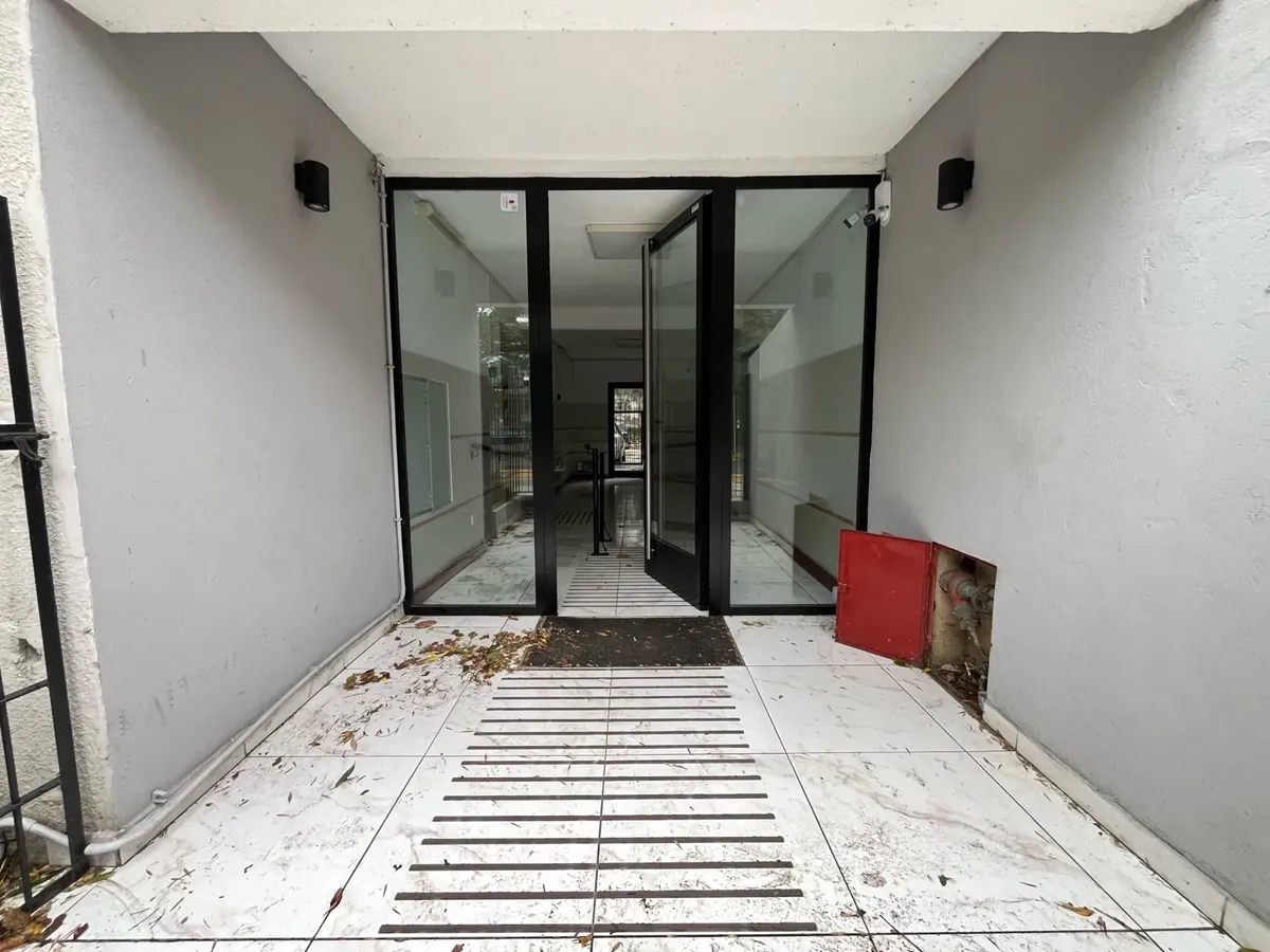 Two-bedroom apartment with balcony in San Telmo