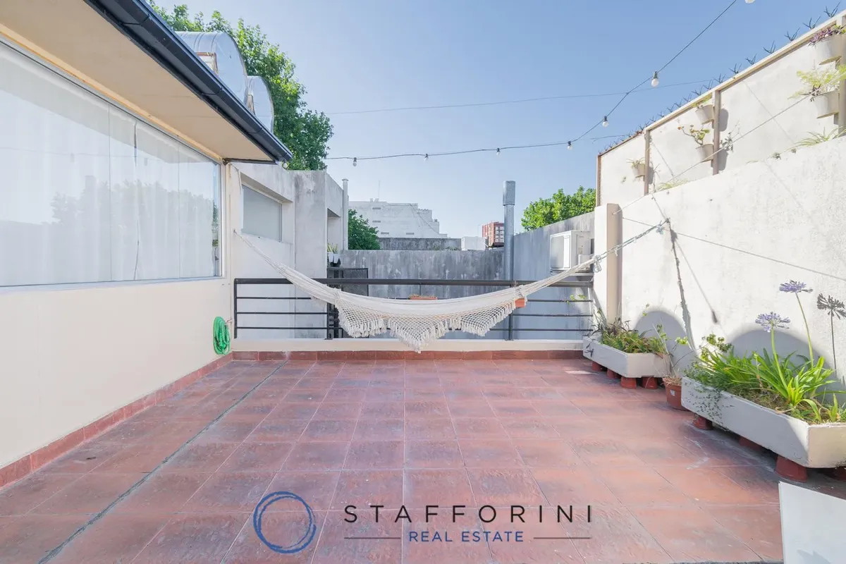 Furnished duplex apartment with terrace in Villa Crespo