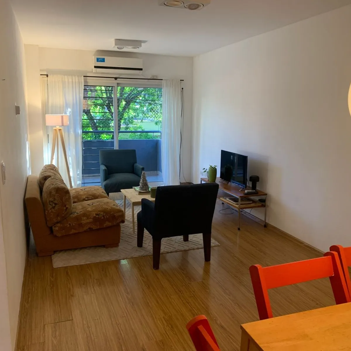 Departamento de 3 ambientes con cochera en San Fernando