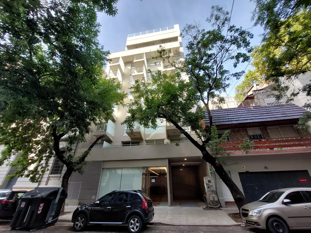 Kitnet em Almagro em edifício com piscina e salão de festas