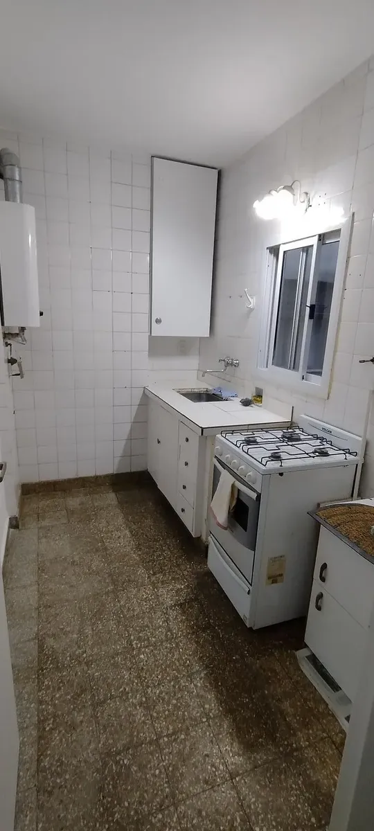 Departamento de 2 ambientes recién pintado en Almagro