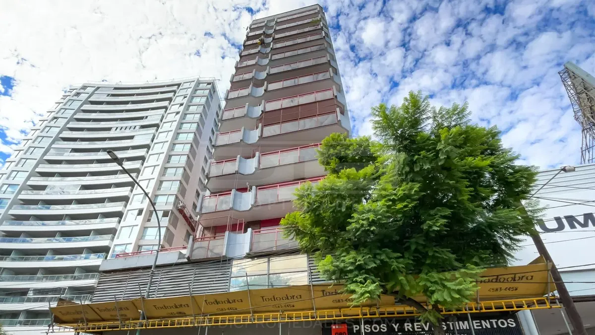 Квартира 3 комнаты с террасой и (закреплённым) парковочным местом в Vicente López