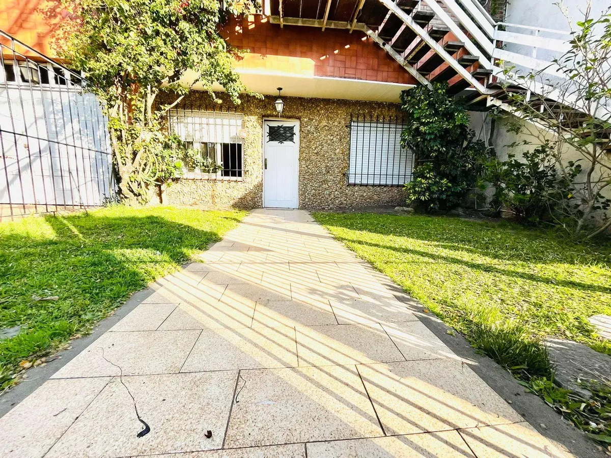 PH térreo com entrada independente em Martínez