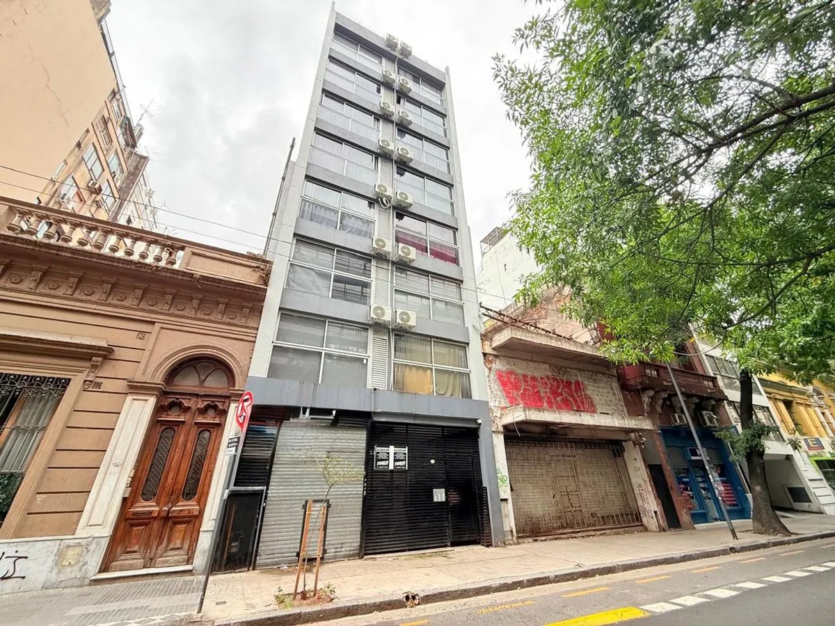 Apartamento de 2 ambientes com 1 quarto, varanda-terraço em Monserrat