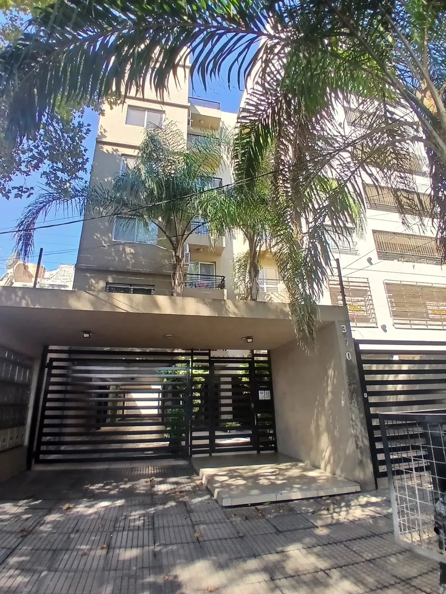 Apartamento de dois ambientes com 1 quarto em Morón Sur