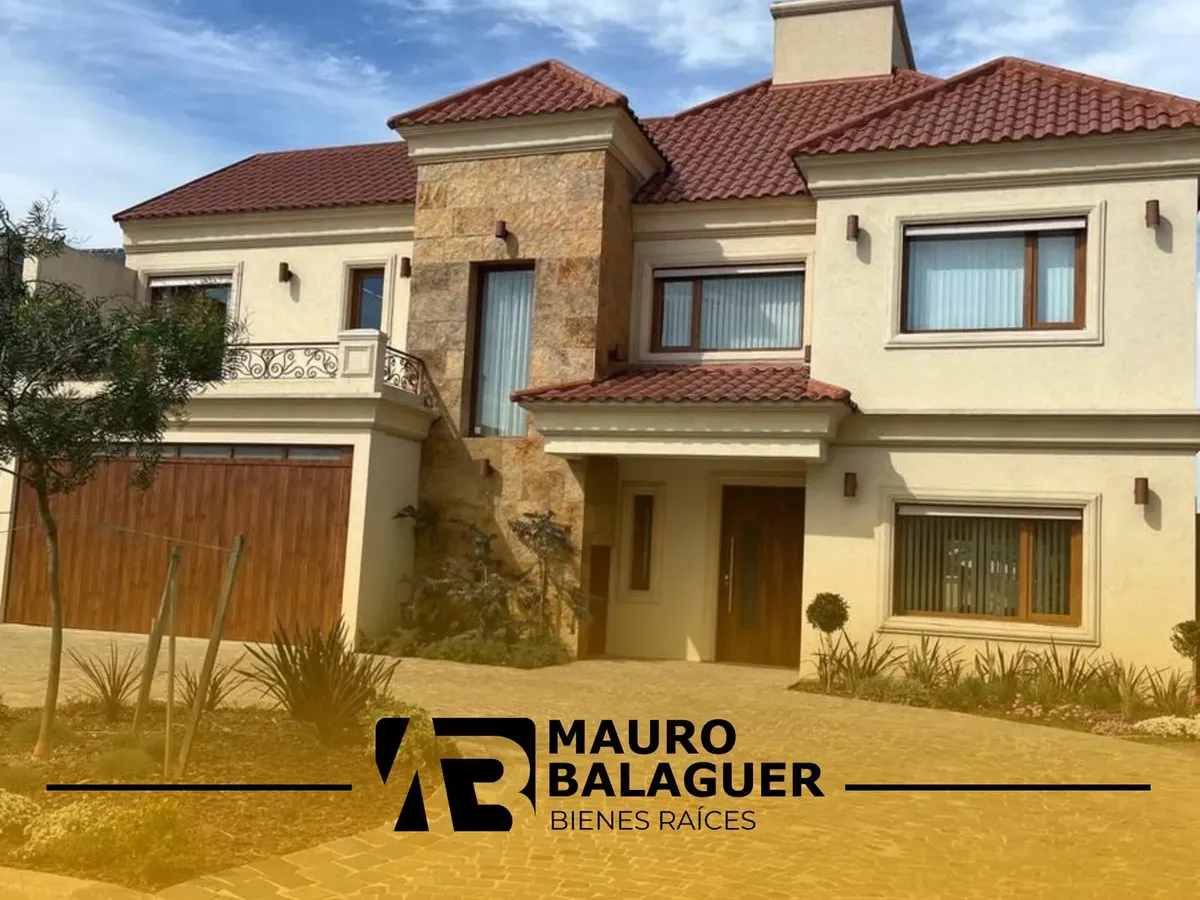Casa amoblada de 4 dormitorios en barrio cerrado El Resguardo, Ciudad Evita