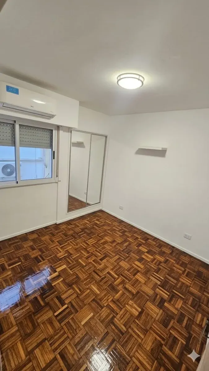 Двухкомнатная квартира с балконом и мебелью в San Cristóbal