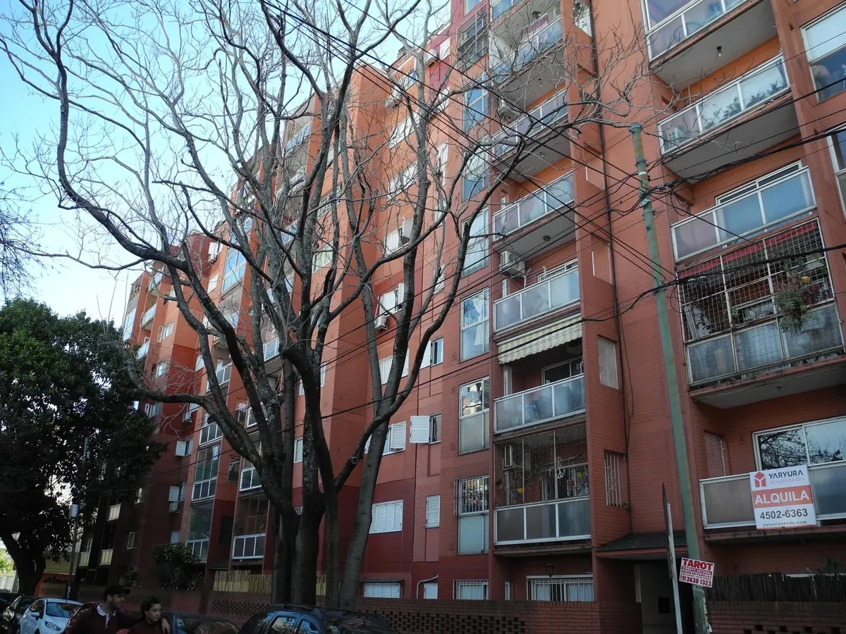 Departamento de 2 ambientes amoblado con balcón en Villa del Parque