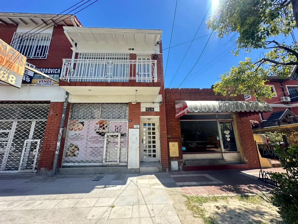 Kitnet de estúdio no 1º andar em Lanús Oeste