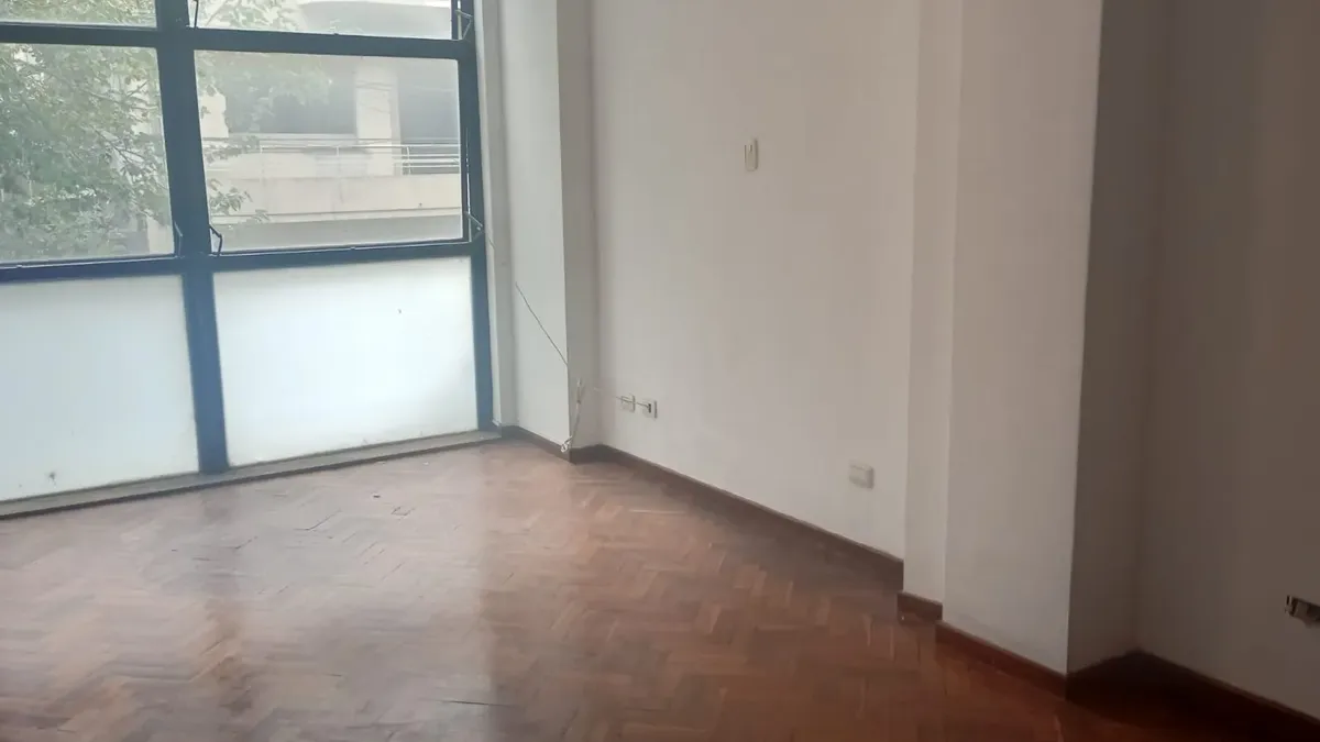 Apartamento de 4 ambientes de frente em Balvanera