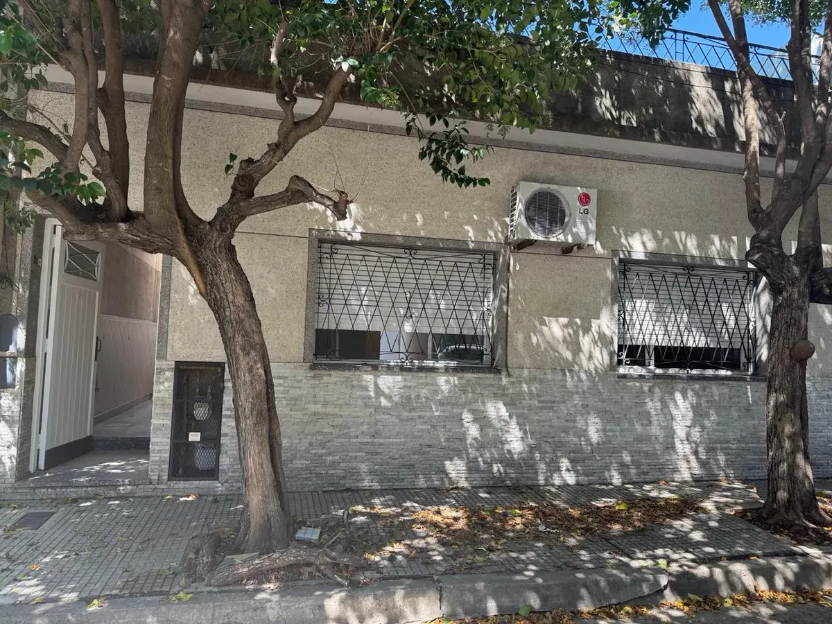PH de três ambientes com 2 dormitórios em Villa Devoto