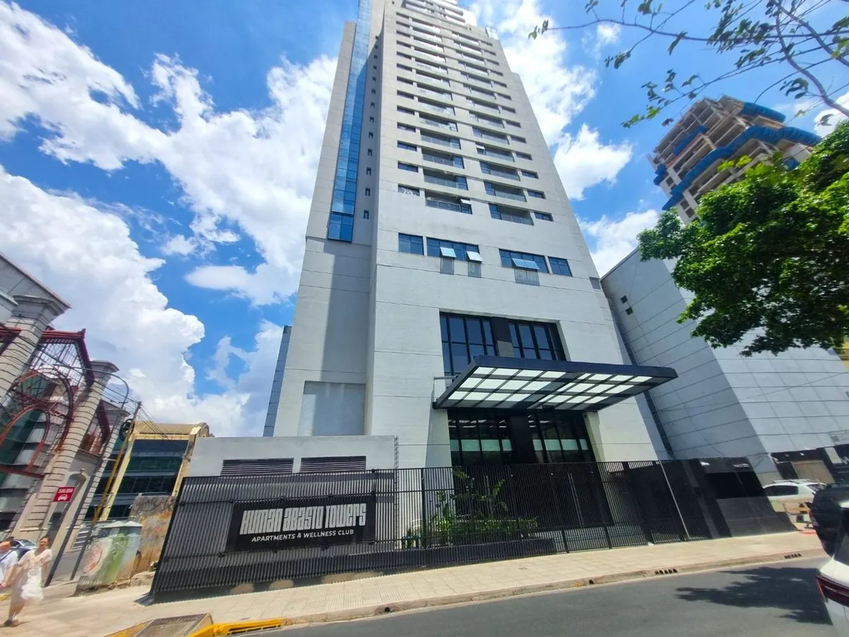 Apartamento de dois ambientes com varanda em Balvanera
