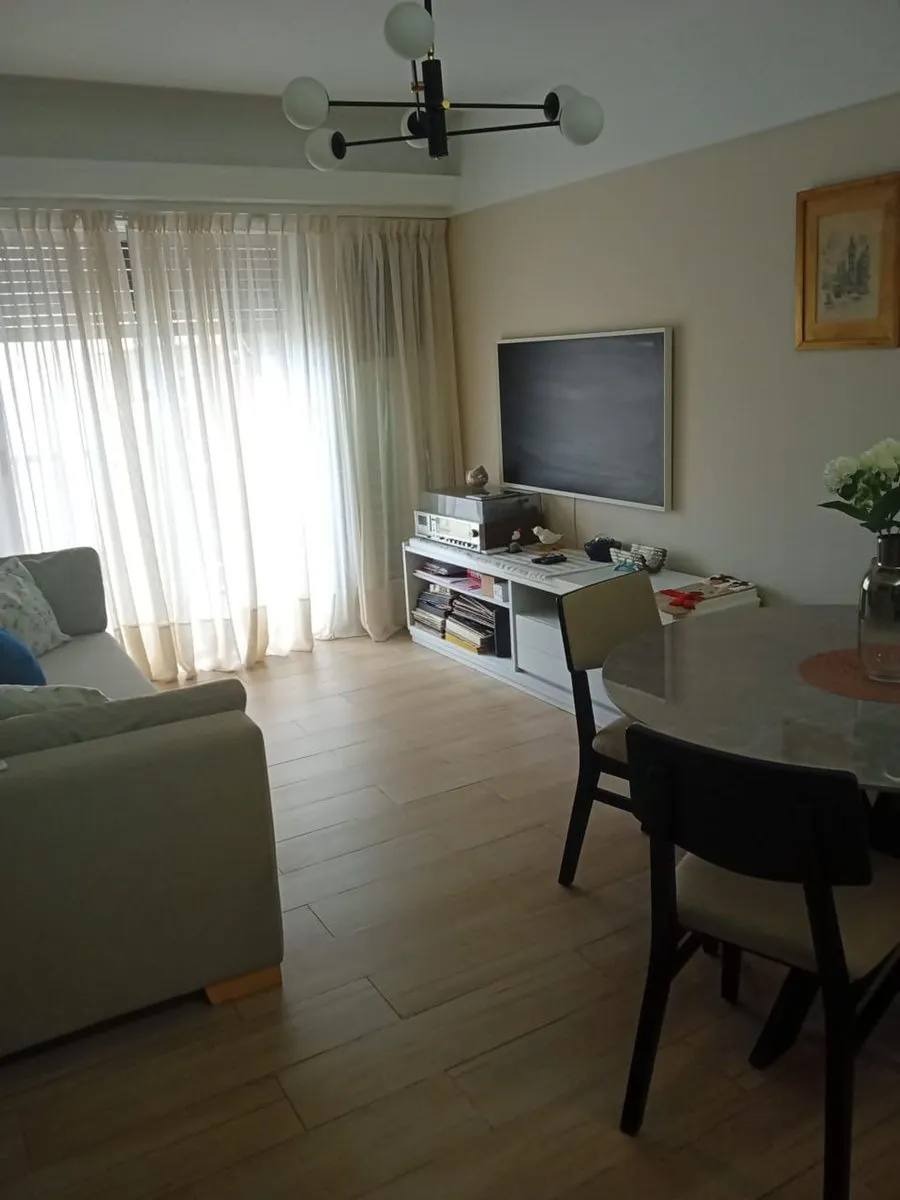 Departamento de 3 ambientes con balcón en Villa Urquiza