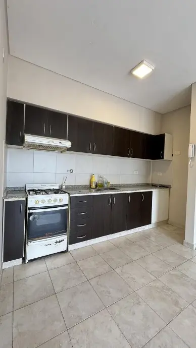 Apartamento de 2 ambientes para alugar em Remedios de Escalada (Lanús)