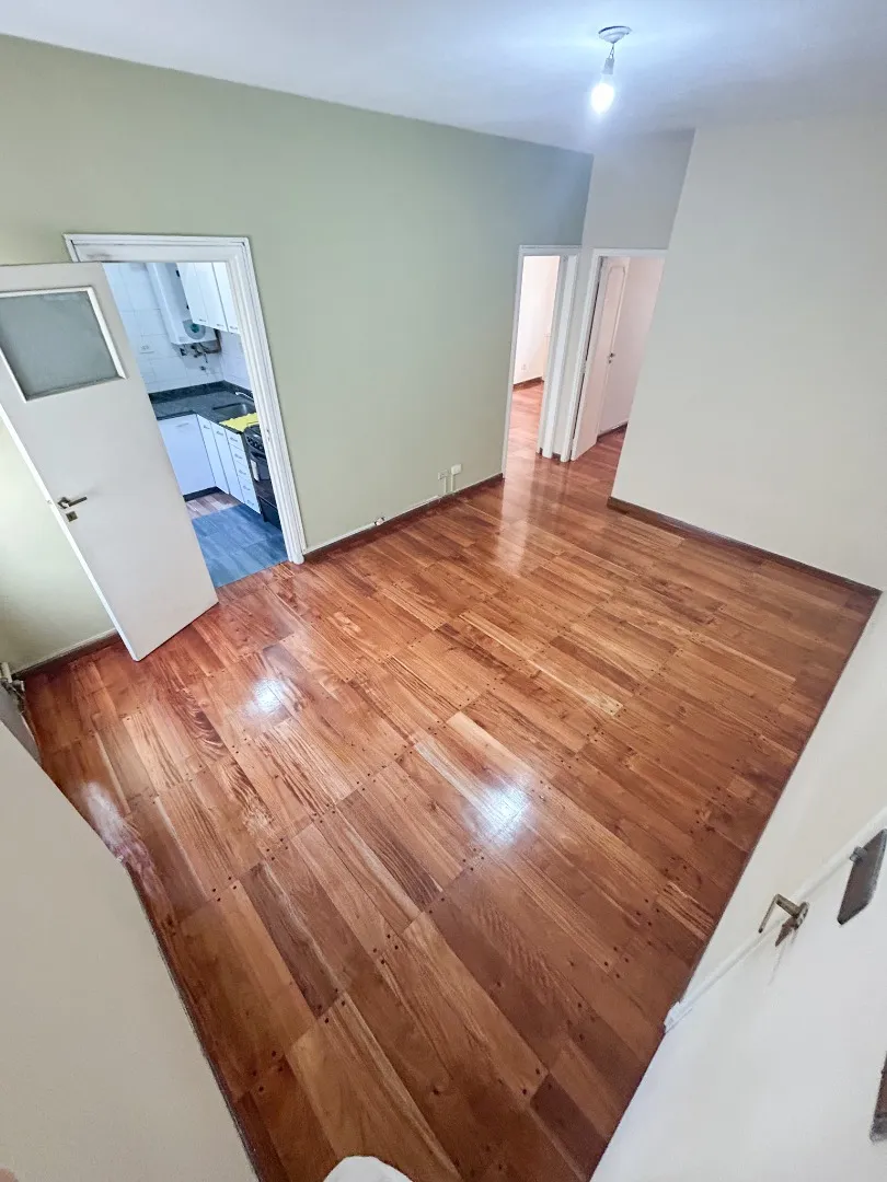 Departamento de 3 ambientes en Flores apto profesional