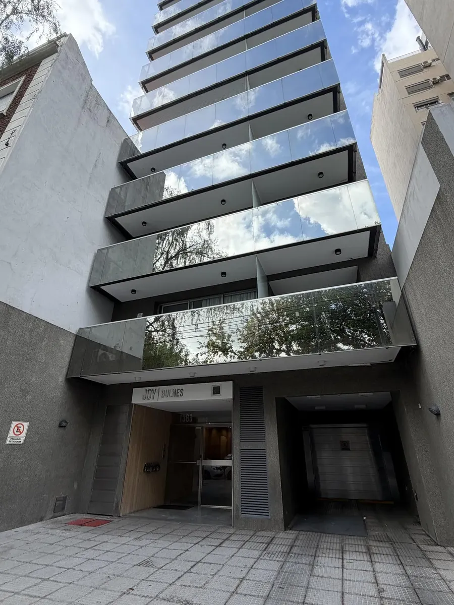 Kitnet mobiliado com varanda e área de churrasco em Palermo