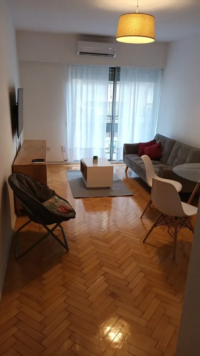 Departamento de 2 ambientes al frente en Retiro