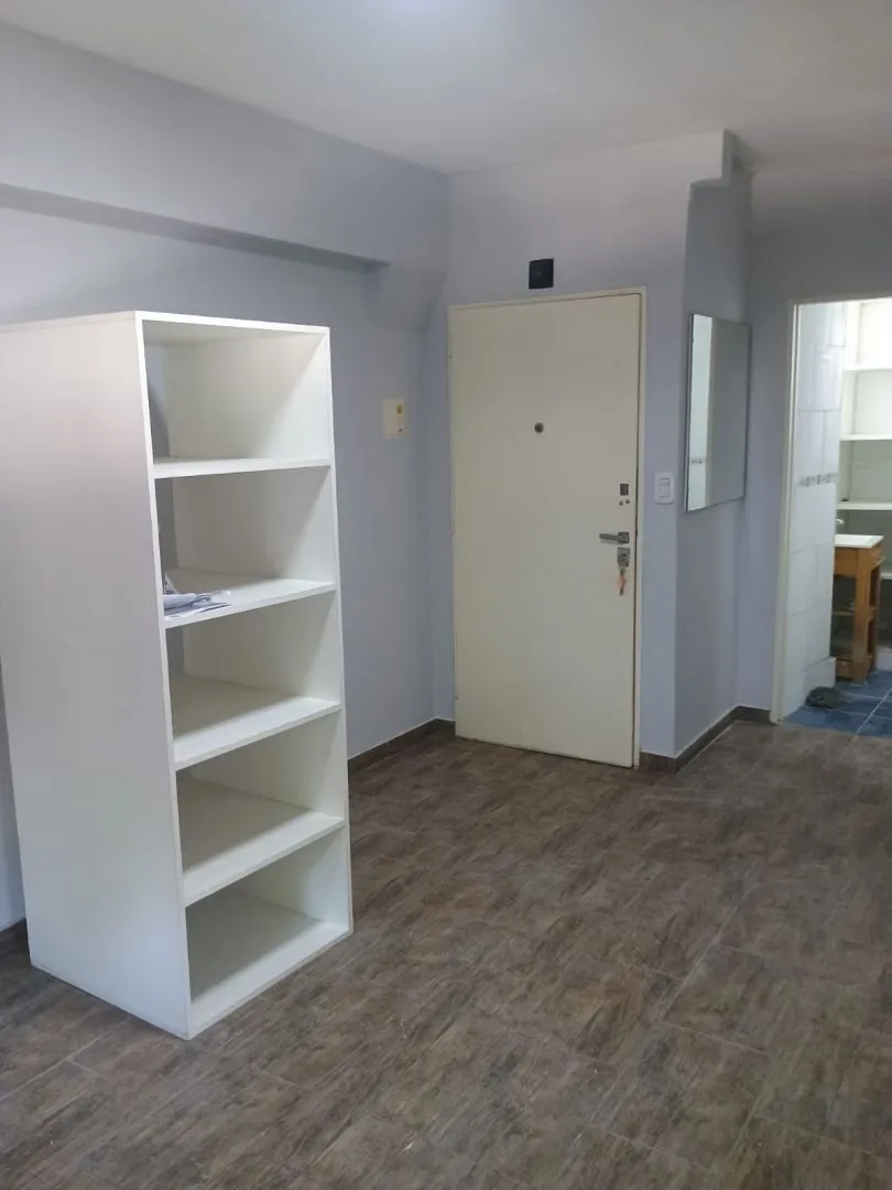 Apartamento de dois ambientes para alugar em Liniers