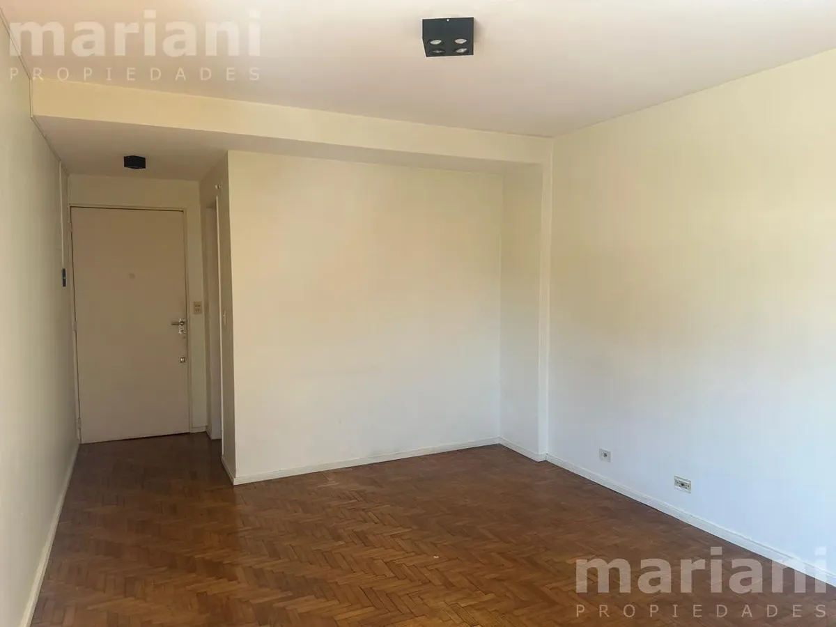 Monoambiente con cocina separada en Balvanera