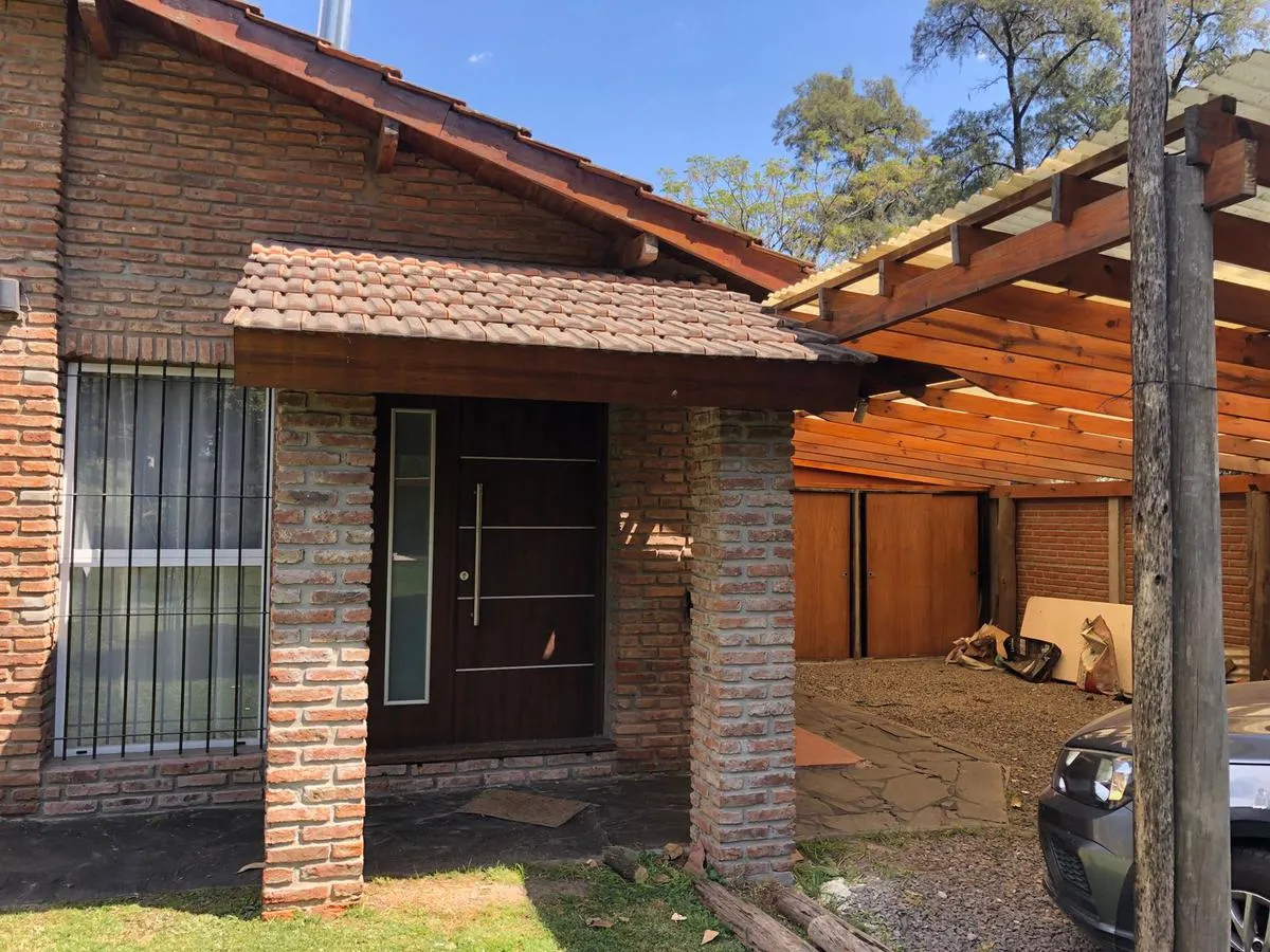 Apartamento de 3 dormitórios em Ituzaingó (Parque Leloir) com vaga de garagem