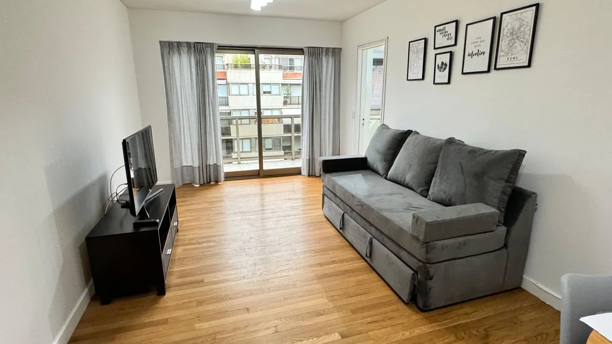 Меблированная квартира с 1 спальней в Puerto Madero