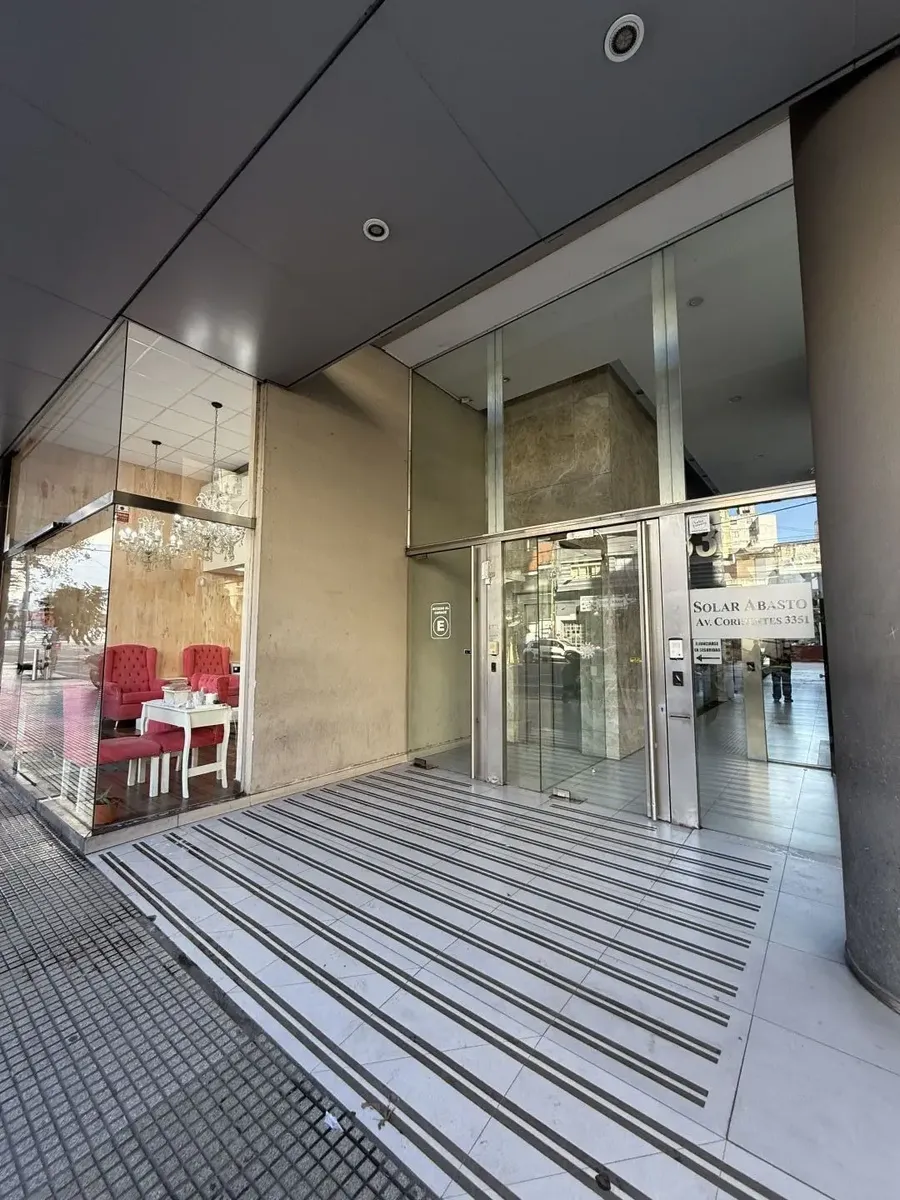 Apartamento de três ambientes mobiliado em Balvanera