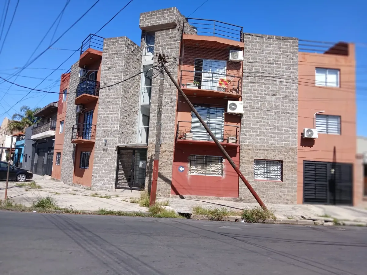 PH de dois ambientes em Lanús Oeste (térreo)