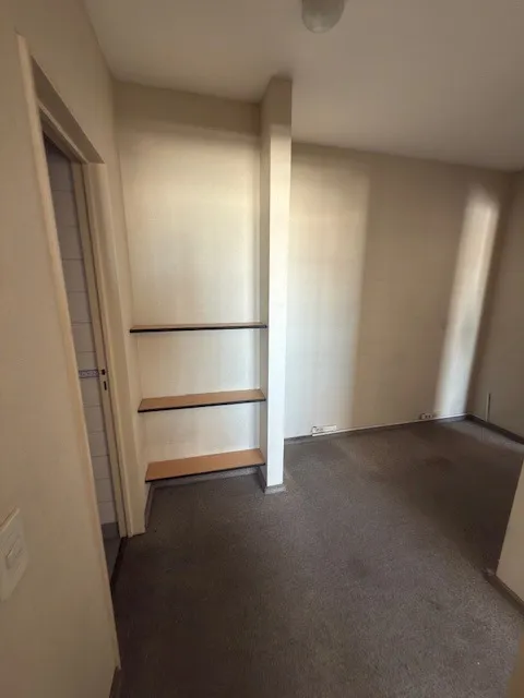 Apartamento de três ambientes no 22º andar em Monserrat