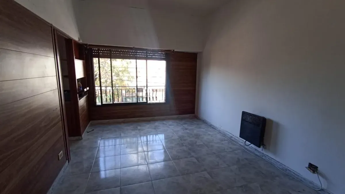 Two-room apartment with parking in General San Martín