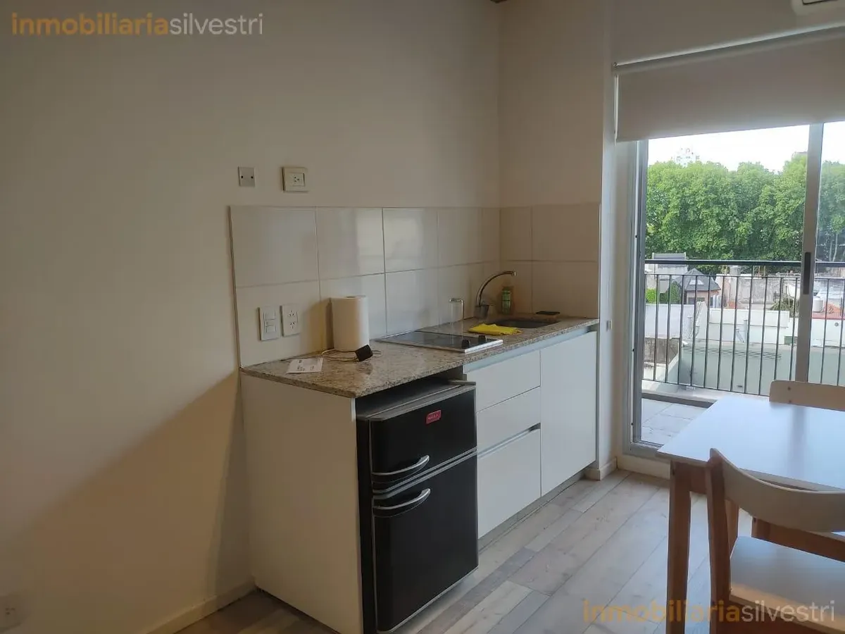 Kitnet mobiliada para aluguel em Chacarita