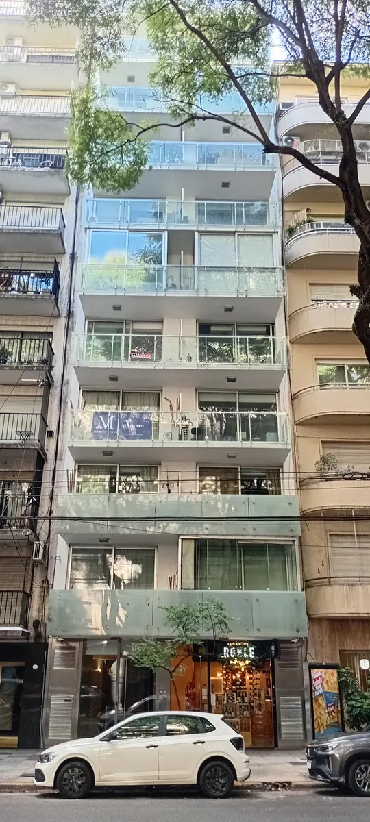 Kitnet novo com varanda em Palermo