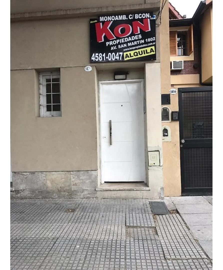 Apartamento tipo PH de 2,5 ambientes com pátio em Villa General Mitre