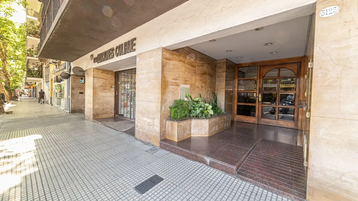 Two-room apartment with patio in Caballito