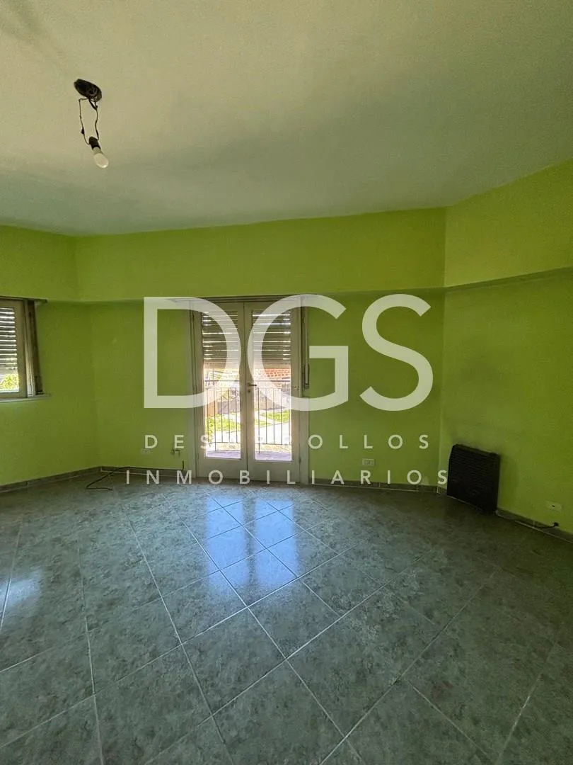 Apartamento de 2 dormitórios em Lanús, Gerli