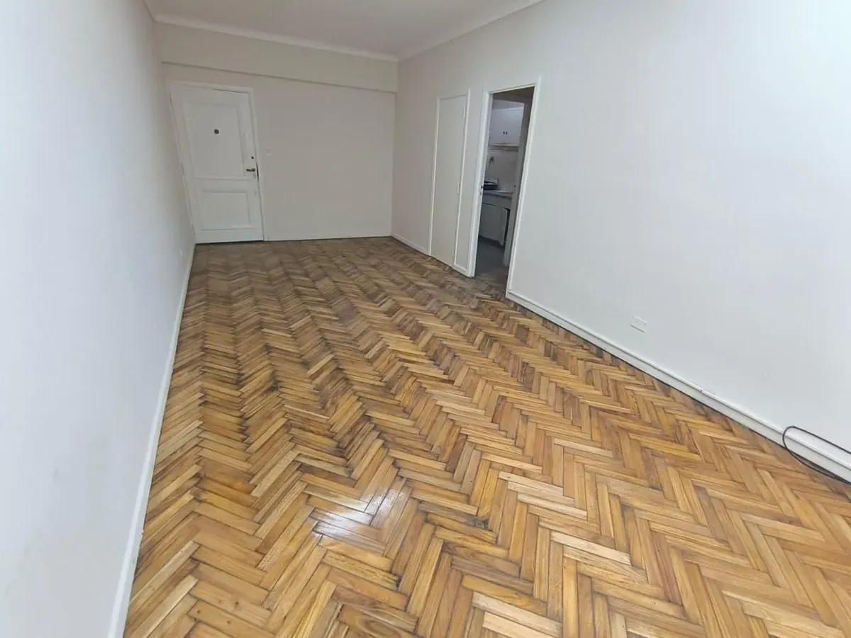 Apartamento de três dormitórios em Balvanera